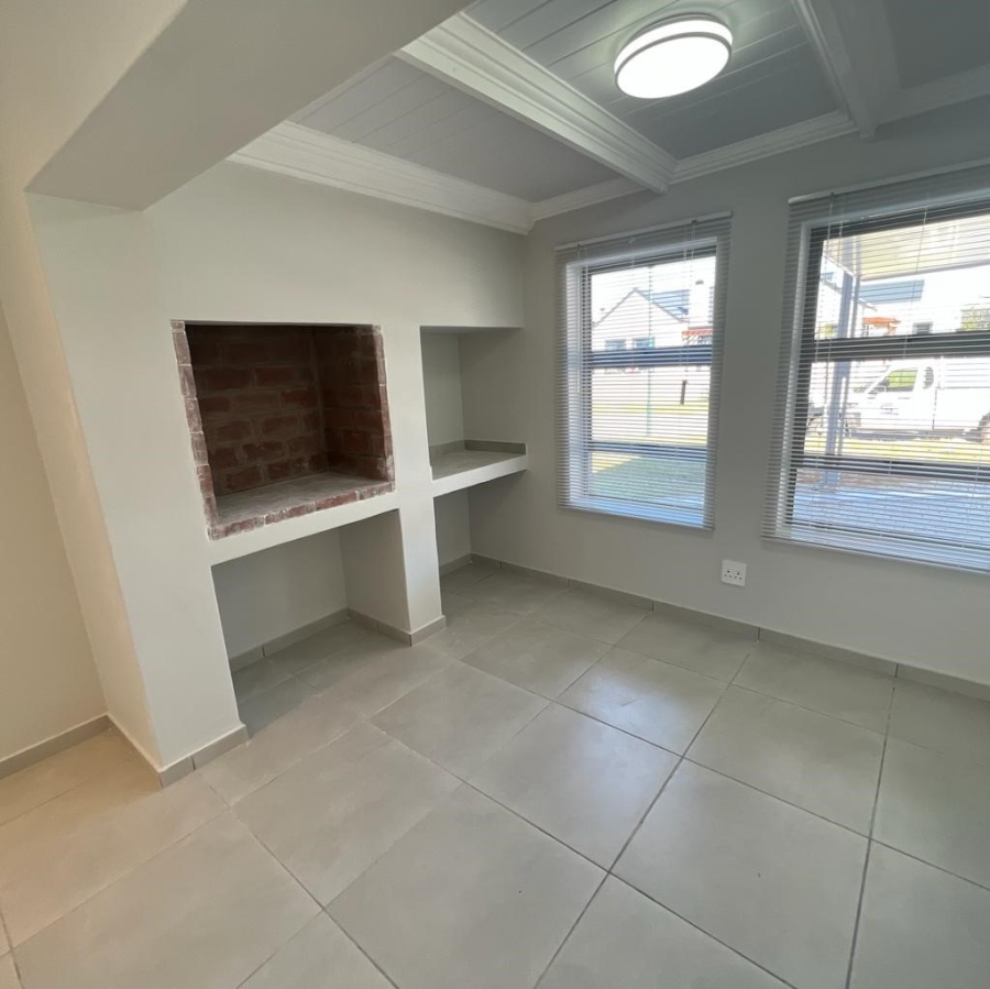 3 Bedroom Property for Sale in Blue Mountain Village Western Cape